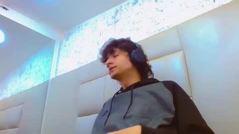 ethan online show from February 17, 1:10 pm