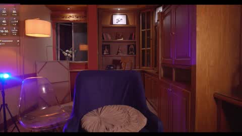 Matt     online show from November 2, 12:15 am