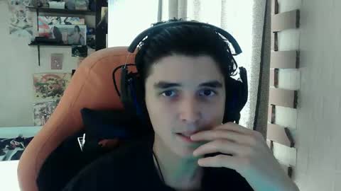 Small Boy online show from November 3, 8:29 am