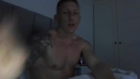 stanleyyyy26 online show from February 22, 8:43 pm