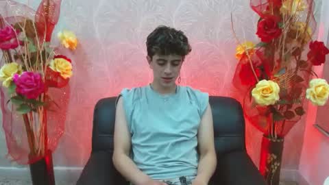 Snapshot of star_boyx chatting on March 7, 8:55 pm star_boyx online show from March 7, 8:55 pm