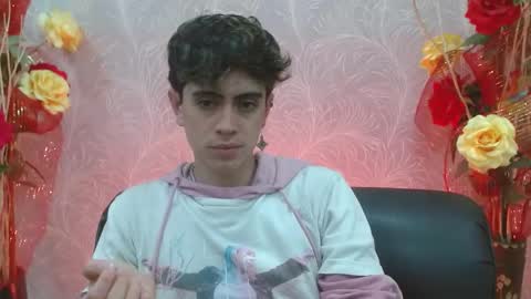 Snapshot of star_boyx chatting on March 6, 7:43 pm star_boyx online show from March 6, 7:43 pm