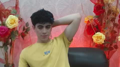 Snapshot of star_boyx chatting on March 10, 8:34 pm star_boyx online show from March 10, 8:34 pm