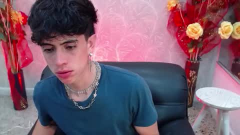 Snapshot of star_boyx chatting on September 29, 9:21 pm star_boyx online show from September 29, 9:21 pm