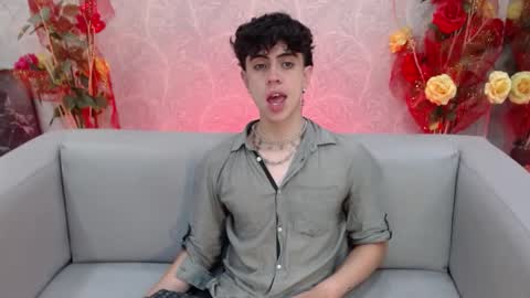 Snapshot of star_boyx chatting on September 24, 9:13 pm star_boyx online show from September 24, 9:13 pm