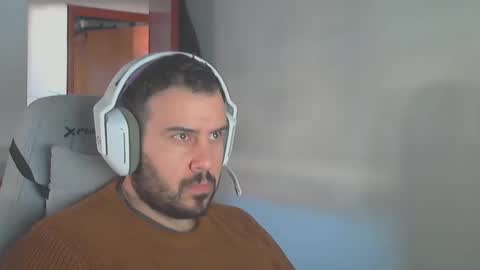 Snapshot of stark_86 chatting on February 9, 1:46 pm stark_86 online show from February 9, 1:46 pm