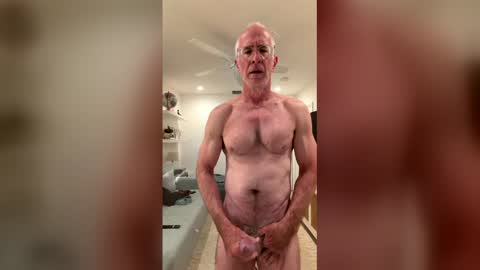 steamengine1963 online show from April 7, 11:32 am