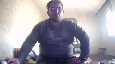 Snapshot of stefan90pt chatting on January 5, 9:05 am Stefan online show from January 5, 9:05 am