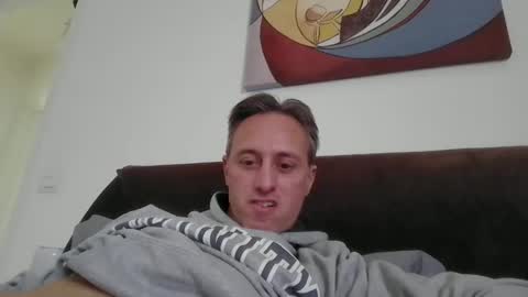 sten015 online show from February 17, 1:43 pm