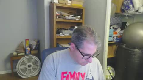 stephenhal9 online show from March 9, 3:44 am