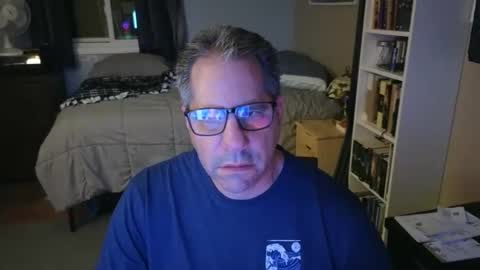 stephenhal9 online show from June 2, 2:01 am