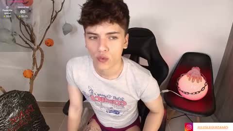 Stev austin  online show from October 14, 9:33 pm