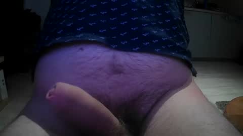Snapshot of steve9925 chatting on March 5, 8:44 pm steve9925 online show from March 5, 8:44 pm