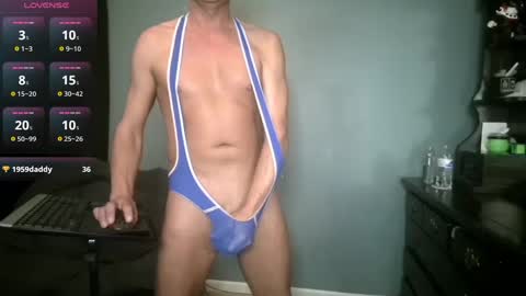 Im Yours online show from October 8, 3:22 am