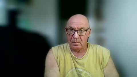 stevejons47 online show from December 16, 3:08 pm