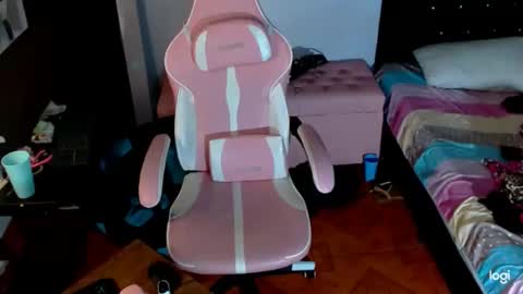 STEVEN WOLL online show from November 27, 1:20 am