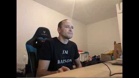 stickolive1 online show from April 17, 11:40 pm