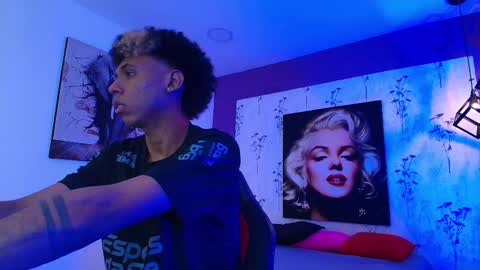 Stiven  online show from October 14, 3:24 am