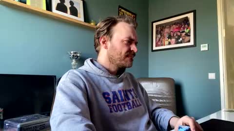 Snapshot of stonednboner chatting on March 2, 12:36 pm Stonerboner online show from March 2, 12:36 pm
