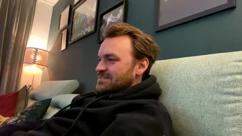 Snapshot of stonednboner chatting on January 15, 7:23 pm Stonerboner online show from January 15, 7:23 pm