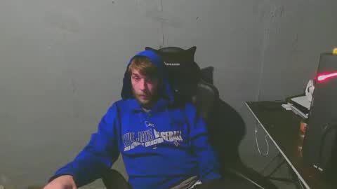 Snapshot of stonedpanda77 chatting on January 17, 3:45 am stonedpanda77 online show from January 17, 3:45 am