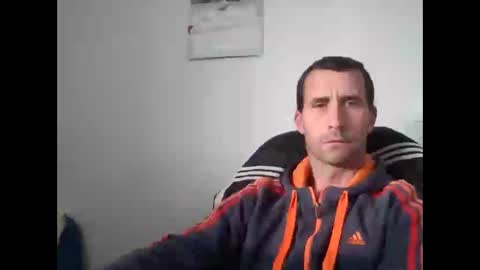 Snapshot of storanex chatting on December 20, 10:05 am storanex online show from December 20, 10:05 am