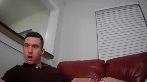 Snapshot of str8stuntcox chatting on February 16, 5:37 am Str8StuntCox online show from February 16, 5:37 am