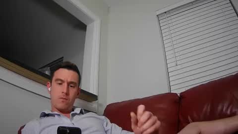 Snapshot of str8stuntcox chatting on February 23, 4:11 am Str8StuntCox online show from February 23, 4:11 am