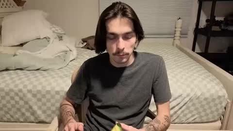 str8whiteboy21 online show from March 19, 5:10 am