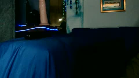 straitpipermann22 online show from November 26, 8:50 am