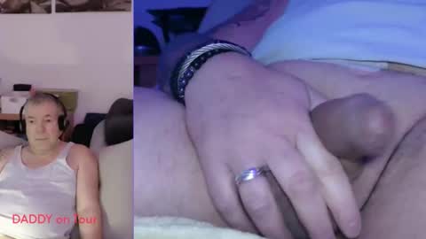 Stranger online show from February 6, 8:11 am