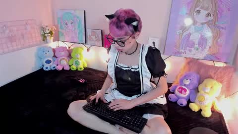strawberry_kitty_ online show from November 24, 4:24 am