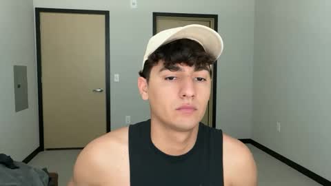 Snapshot of strawberryboy69 chatting on September 30, 4:54 pm sexmenyoutnng online show from September 30, 4:54 pm