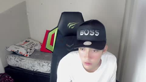 Street online show from April 11, 8:12 pm