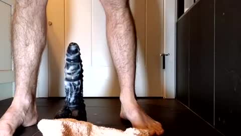 stretchmeout7_5 online show from February 15, 8:11 am