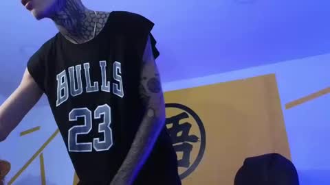 stuart_boy_ online show from January 5, 4:47 am