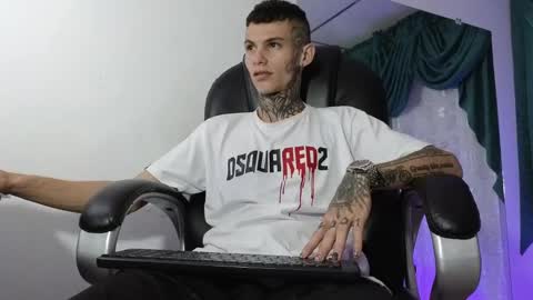 stuart_boy_ online show from January 12, 4:10 am