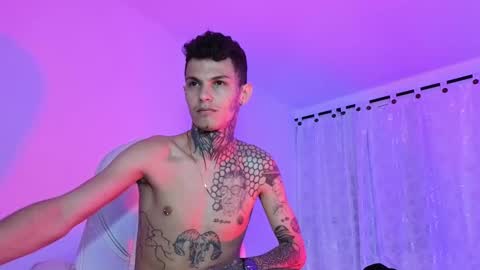 stuart_boy_ online show from September 19, 6:47 am