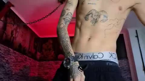 stuart_boy_ online show from February 4, 1:27 pm
