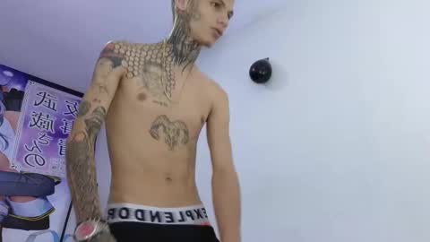 stuart_boy_ online show from January 3, 11:01 pm
