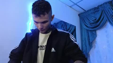 stuart_boy_ online show from January 27, 4:20 am