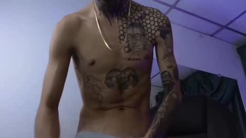 stuart_boy_ online show from January 11, 3:34 am