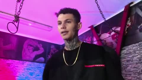 stuart_boy_ online show from September 30, 3:02 am