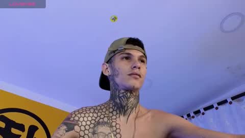 stuart_boy_ online show from February 5, 8:04 pm