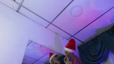 stuart_boy_ online show from December 24, 9:17 am