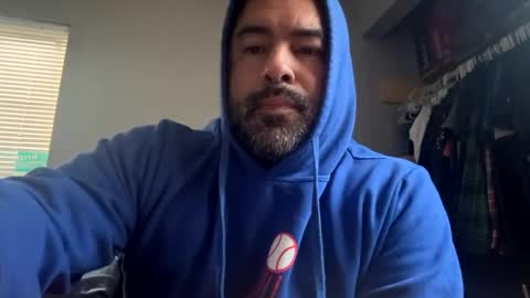 Snapshot of suavecito67 chatting on February 17, 3:53 pm suavecito67 online show from February 17, 3:53 pm