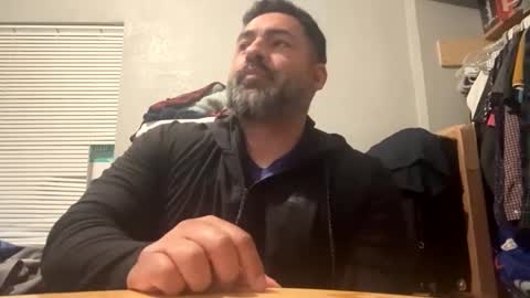 Snapshot of suavecito67 chatting on March 4, 2:49 am suavecito67 online show from March 4, 2:49 am
