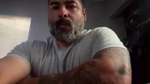 Snapshot of suavecito67 chatting on September 26, 1:47 am suavecito67 online show from September 26, 1:47 am