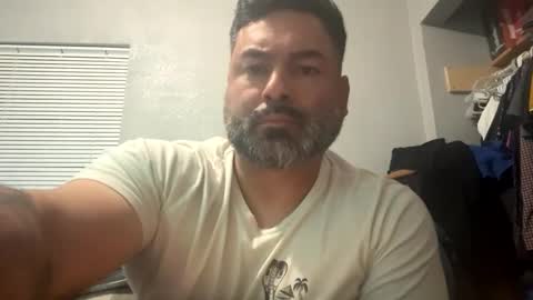 Snapshot of suavecito67 chatting on February 26, 2:26 am suavecito67 online show from February 26, 2:26 am