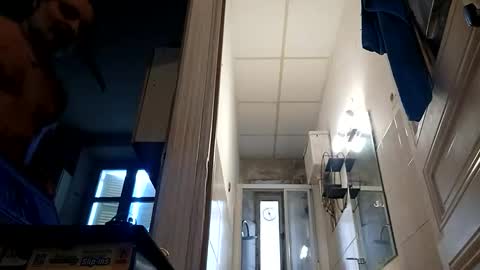 Tom online show from December 18, 9:27 am